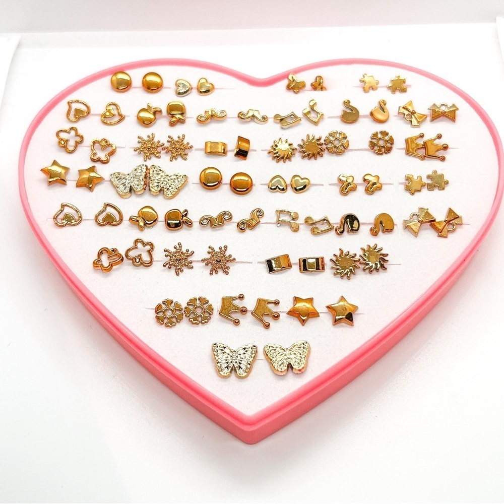 NWOT Happy valentines 36 pairs of adorable earrings studs